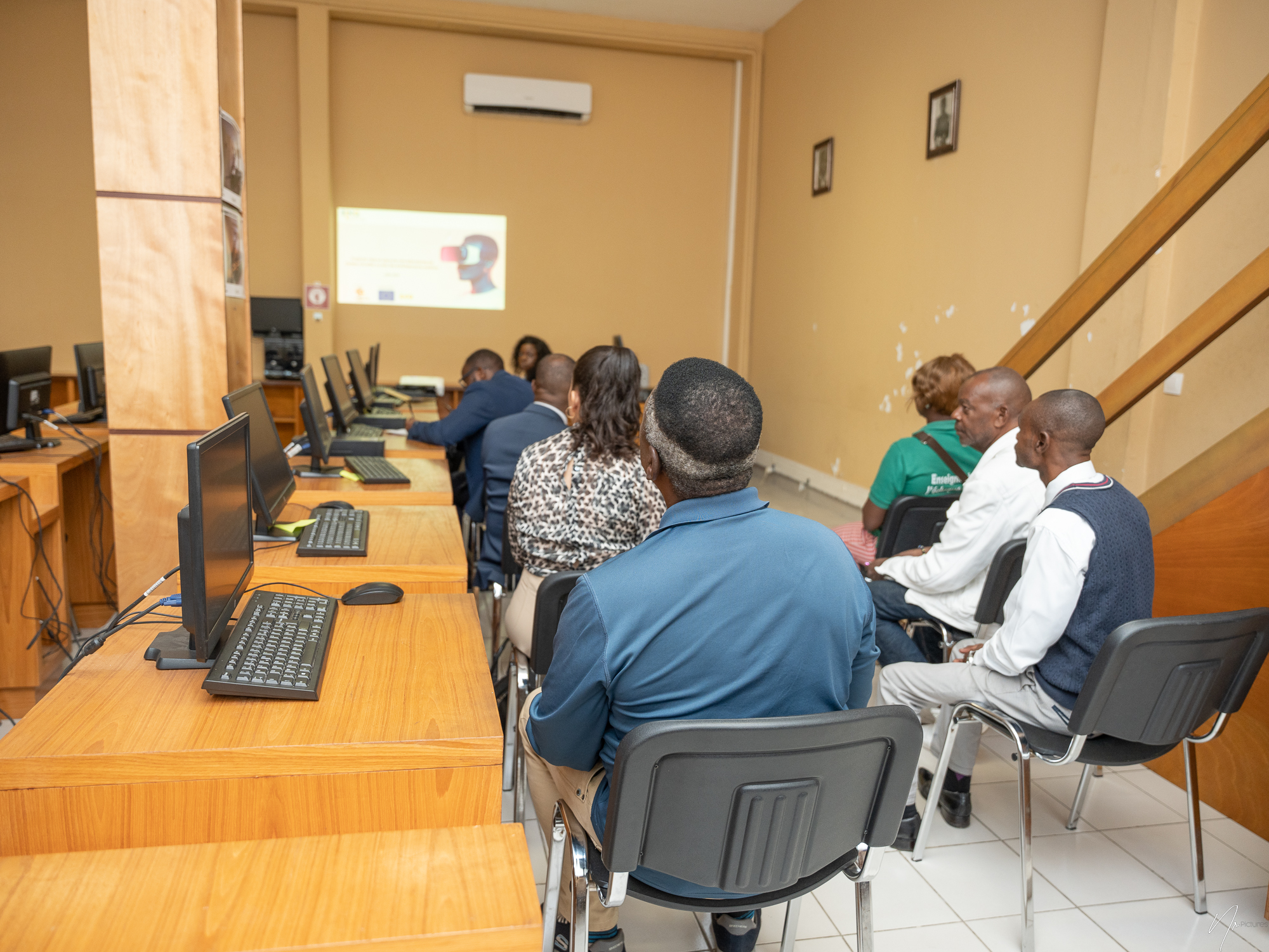 MiniLabs Illustration